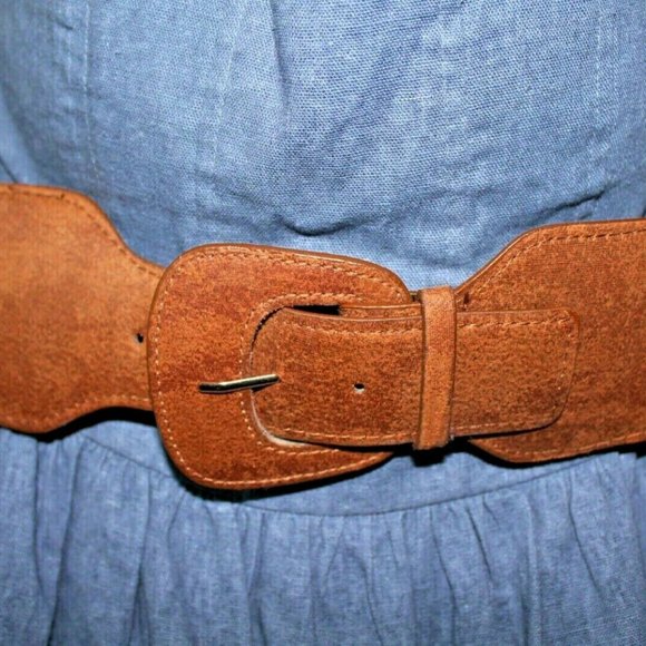 Strapless Linen Belted Sundress by BODY CENTRAL - Picture 4 of 12